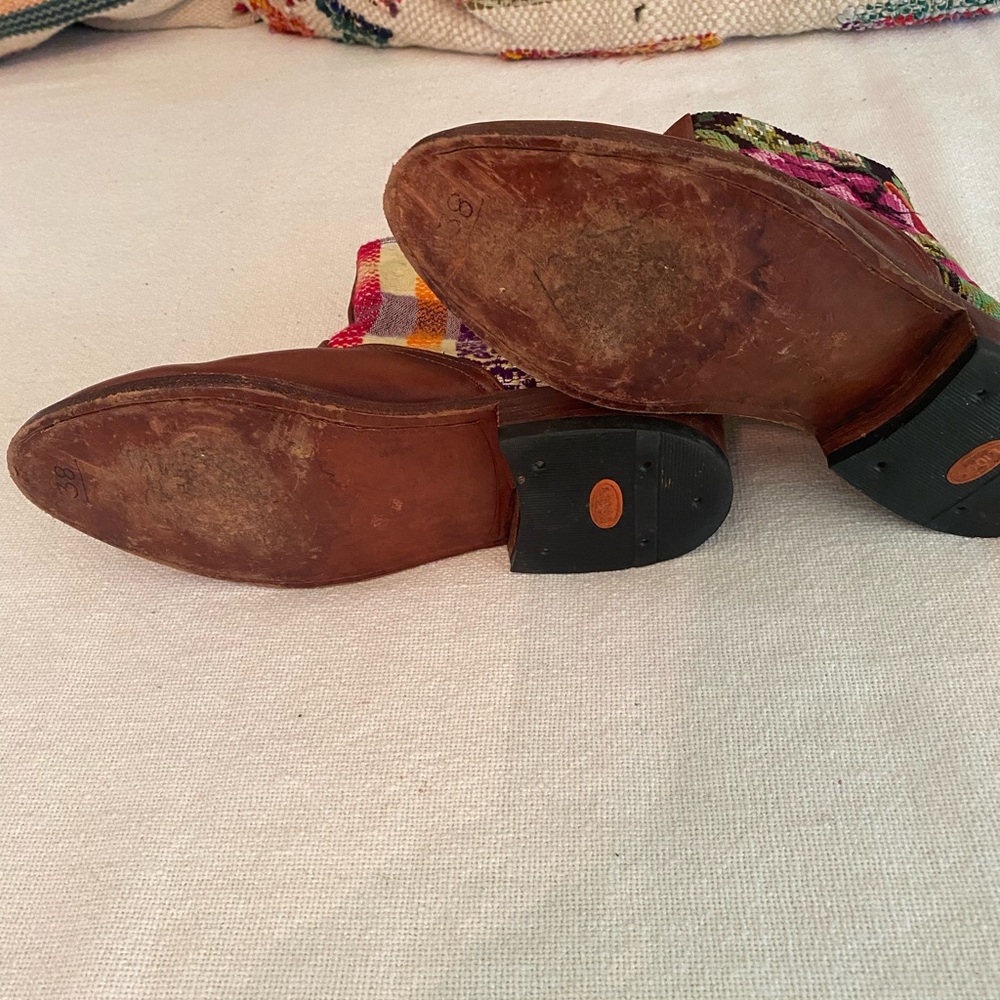 Embroidered booties - Picture 6 of 6